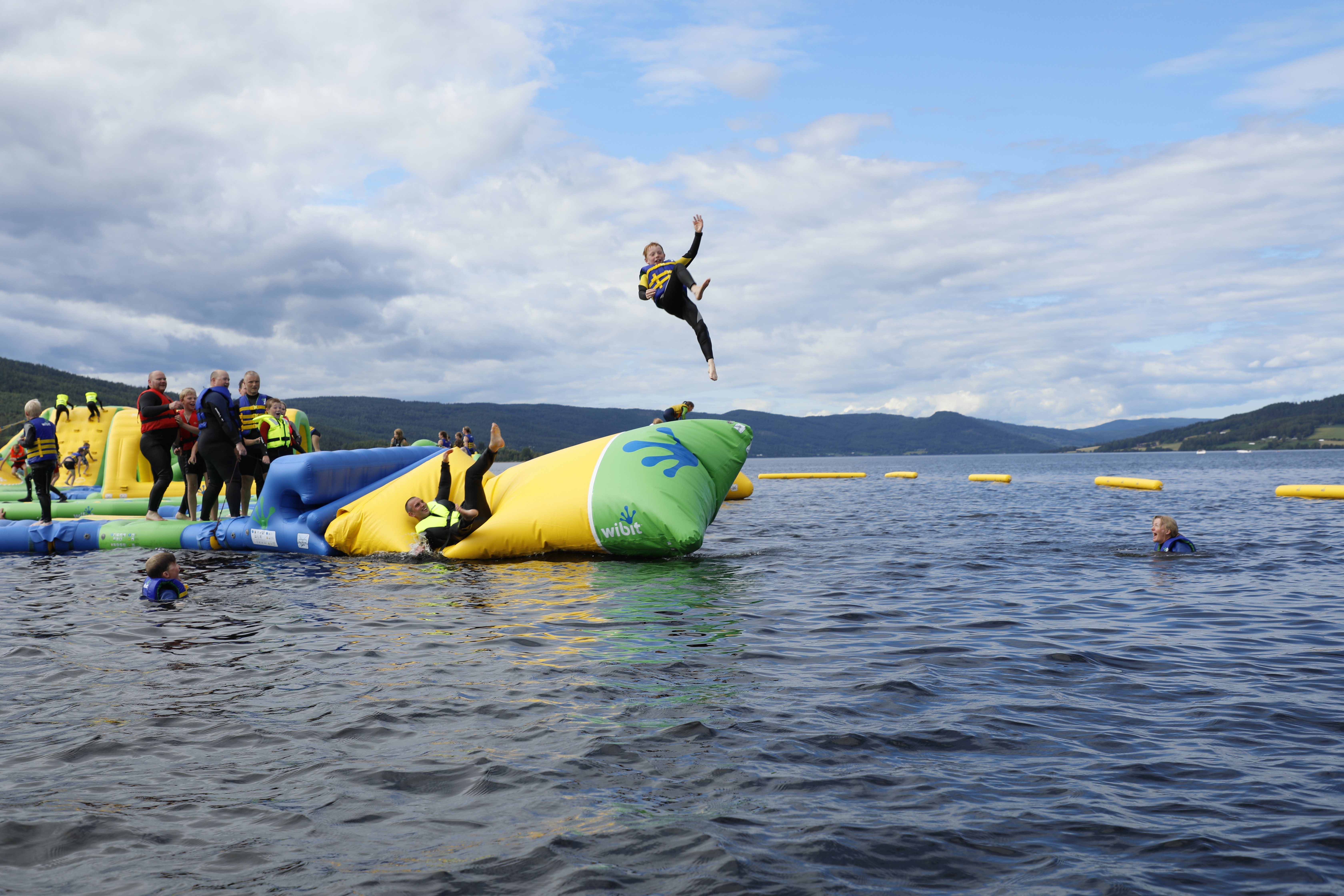 Randsfjord Badepark: Et flytende paradis på Jevnaker